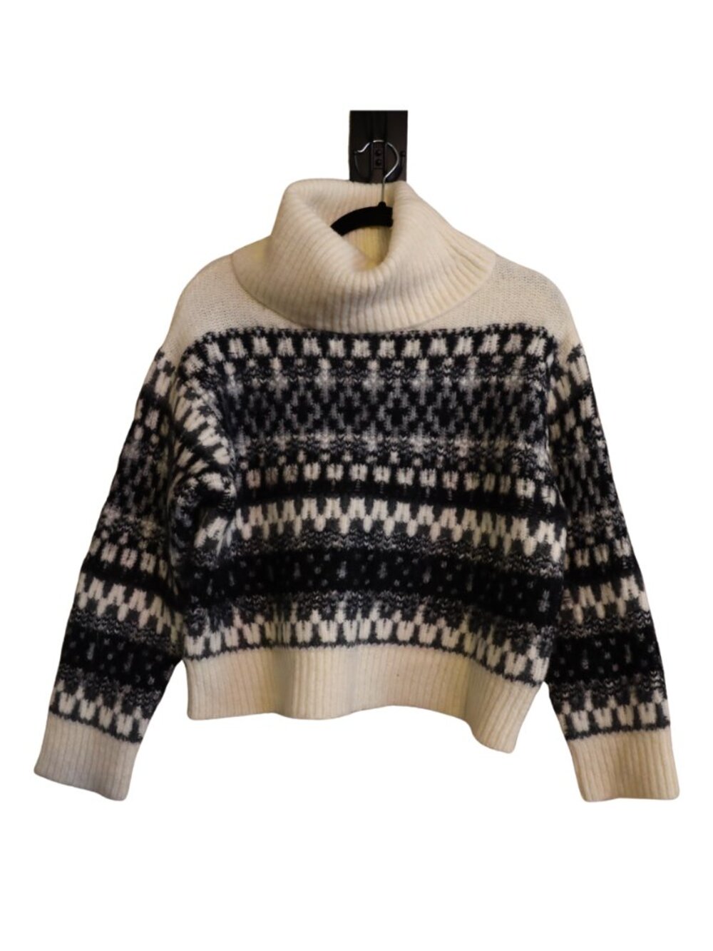 Universal Thread Fair Isle Mock Neck Sweater M Cream Black Nordic Cozy Knit